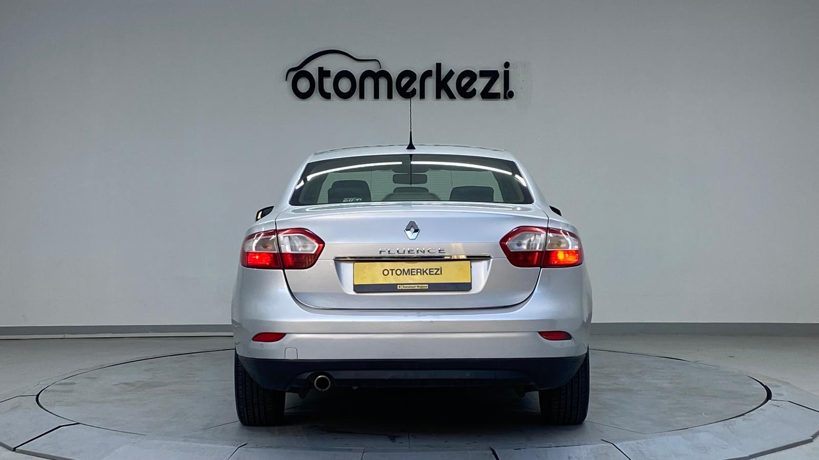 RENAULT FLUENCE 22